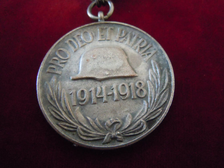 Médaille autrichienne Kriegserinnerungs 1914 1918 Pro Deo et Patria