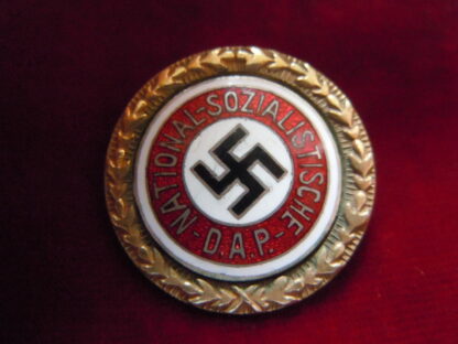insigne NSDAP or - militaria allemand