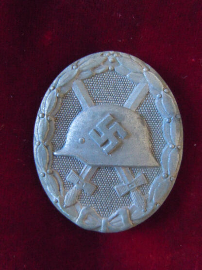 badge des blessés - militaria allemand