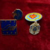 Lot 4 insignes royalistes