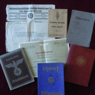 Lot documents Hitlerjugend - Militaria allemand