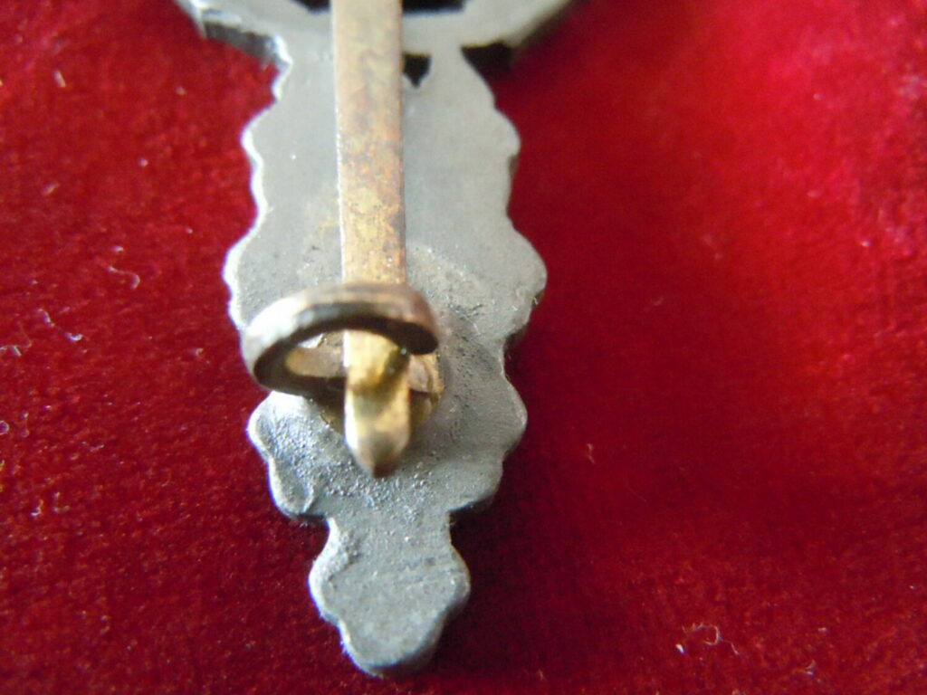 Agrafe des vols au front pour bombardiers militaria allemand