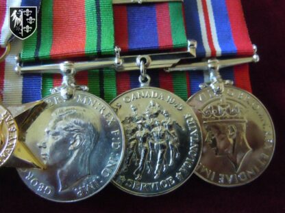 barrette médailles - militaria canada