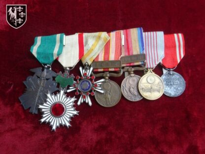 barrette 7 médailles japonaises - militaria japon WWII