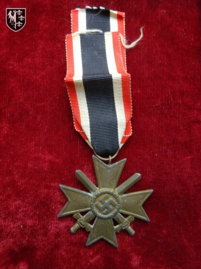 médaille croix du mérite avec glaives - Militaria WWII