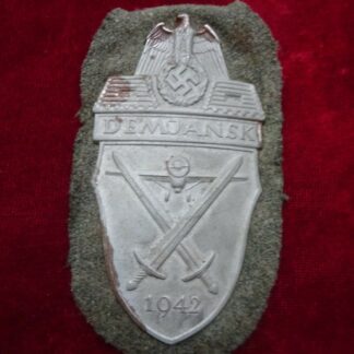 Demjansk shield - Militaria allemand WWII