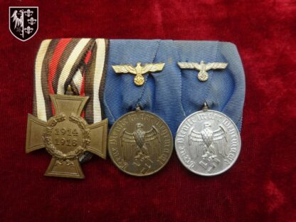 Barrette médailles Ehrenkreuz et 4 et 12 ans de service - german militaria