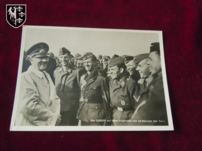 Carte postale Adolf Hitler au Bourget. Photo Hoffmann. Très bon état.