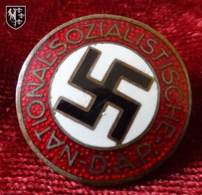 insigne NSDAP - militaria allemand - german militaria - RZM M1/127