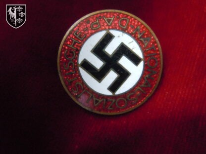 insigne NSDAP - militaria allemand - German militaria