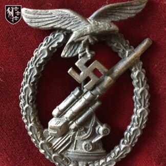 Badge Luftwaffe Flak. Fabricant Assmann & Sohn, Ludenscheid -militaria allemand - German militaria