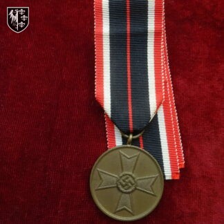 Médaille du Mérite de guerre. Très bon état.militaria allemand - german militaria
