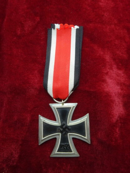 Croix de fer deuxième classe - iron cross - militaria allemand - german militaria