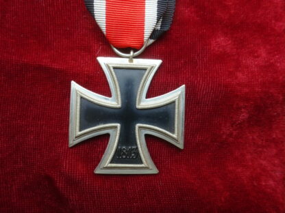 Croix de fer deuxième classe - iron cross - militaria allemand - german militaria