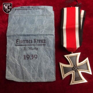 Croix de fer deuxième classe avec son enveloppe - Militaria allemand