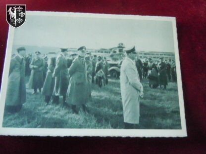 Carte postale Adolf Hitler visite au Bourget. Parfait état. - Militaria allemand