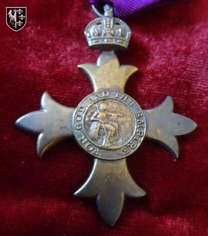 Médaille Order of the British Empire (civil) 1918 premier type, argent, Garrard and Co,1918 (poinçon "C"), dans son écrin d'origine.