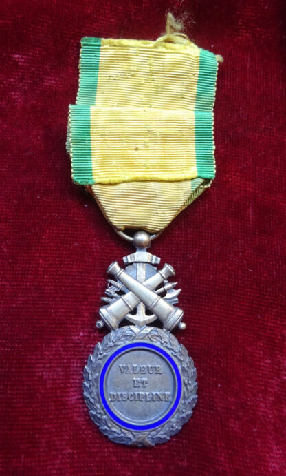 Médaille militaire du 3e type dit de Versailles 1871 - Militaria France