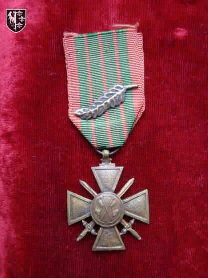 Médaille Croix de Guerre Giraud 1943 - Militaria France