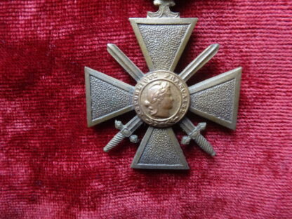 Médaille Croix de guerre 1914-1918 avec étoile de bronze – Image 2