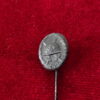Épinglette badge des blessés classe noire – Image 2