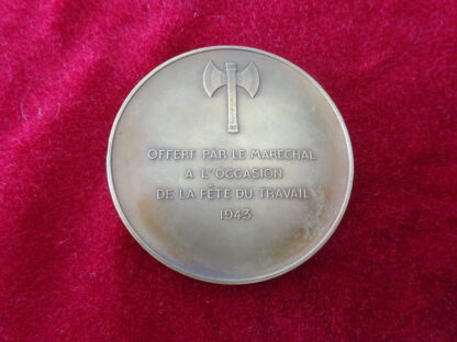 Médaille de Table Philippe Pétain 1943 – Image 3