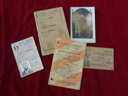 Lot livret militaire, carte LFC, carte combattant RÉSERVÉ (CD)