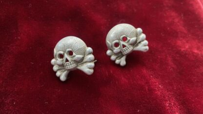 Paire de totenkopf pour pattes de col Panzer RÉSERVÉ (JJM) – Image 2