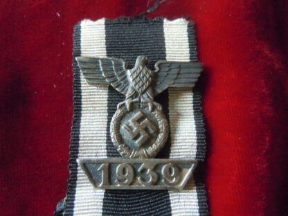 Aigle de rappel croix de fer deuxième classe 1939 avec son ruban RÉSERVÉ (CD) – Image 2