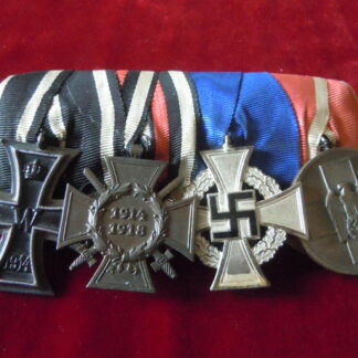 Barrette 4 médailles - militaria allemand