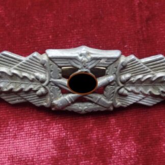 Agrafe de combat rapproché