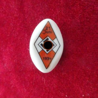 Insigne HJ porcelaine