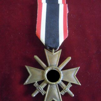 Médaille croix du Mérite de Guerre  2e classe avec glaives